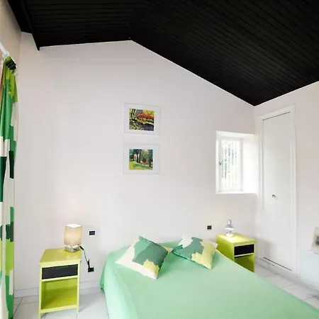 Standing Avec Piscine, Vue Sur Golf Villa