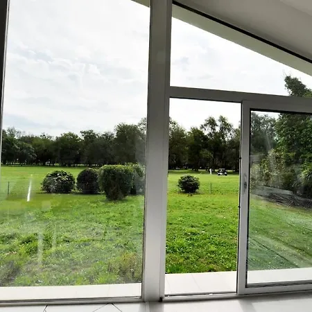 Standing Avec Piscine, Vue Sur Golf Vila *